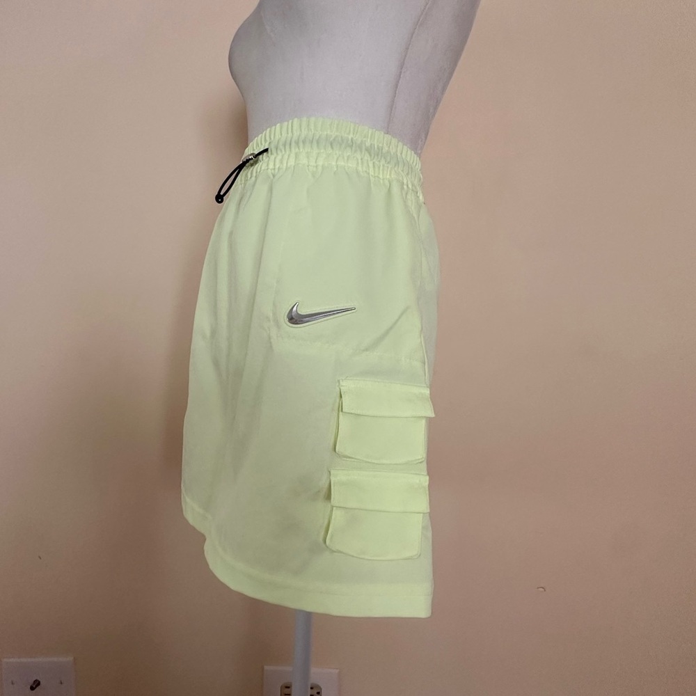 NWOT Nike Swoosh Woven Utility Skirt Size - Picture 8 of 10